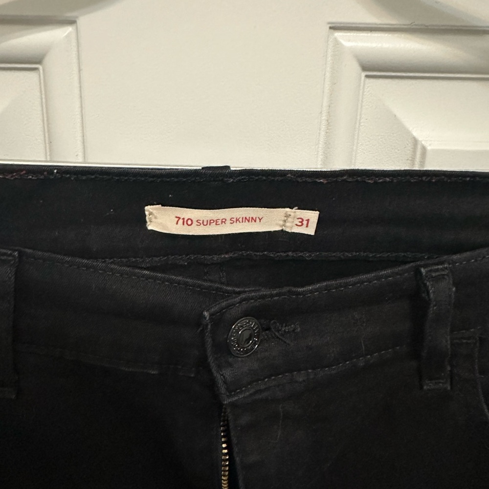 Women's Black Levi 710 Jeans size 31 - Picture 2 of 4
